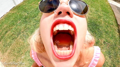 Drinking Pee On The Garden Outdoor!! Funell!!